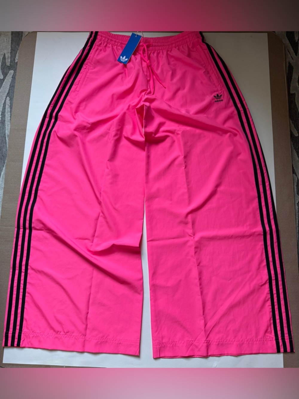 Adidas Originals [S-M] Lightweight Wide-Leg Track Pants Lucid Pink JV7493 - Picture 7 of 13